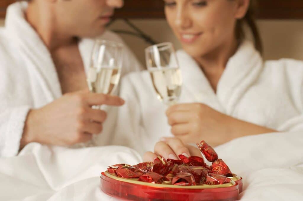 comment intégrer des chocolats aphrodisiaques à une soirée romantique