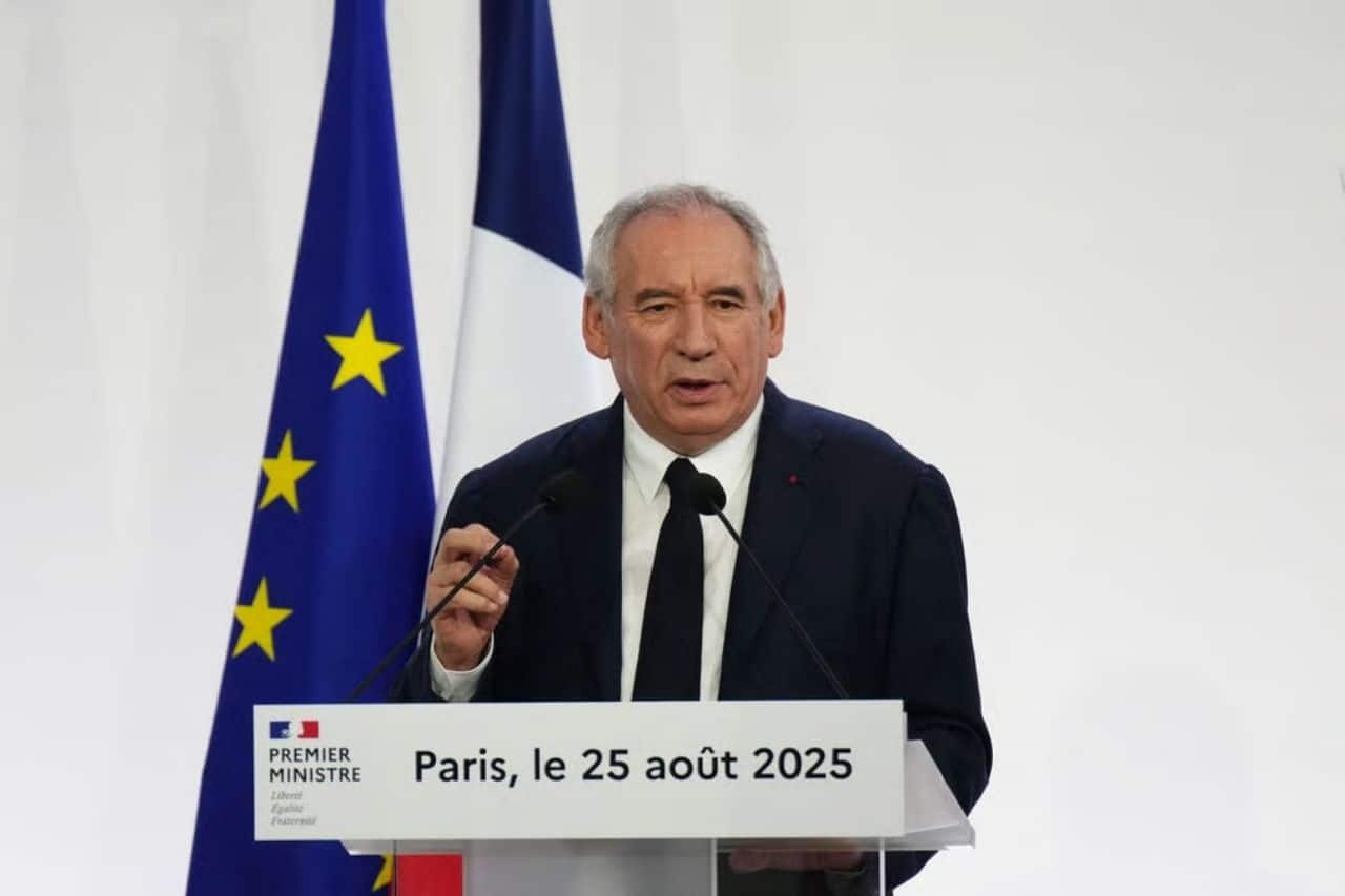 françois bayrou annonce un vote de confiance le 8 septembre