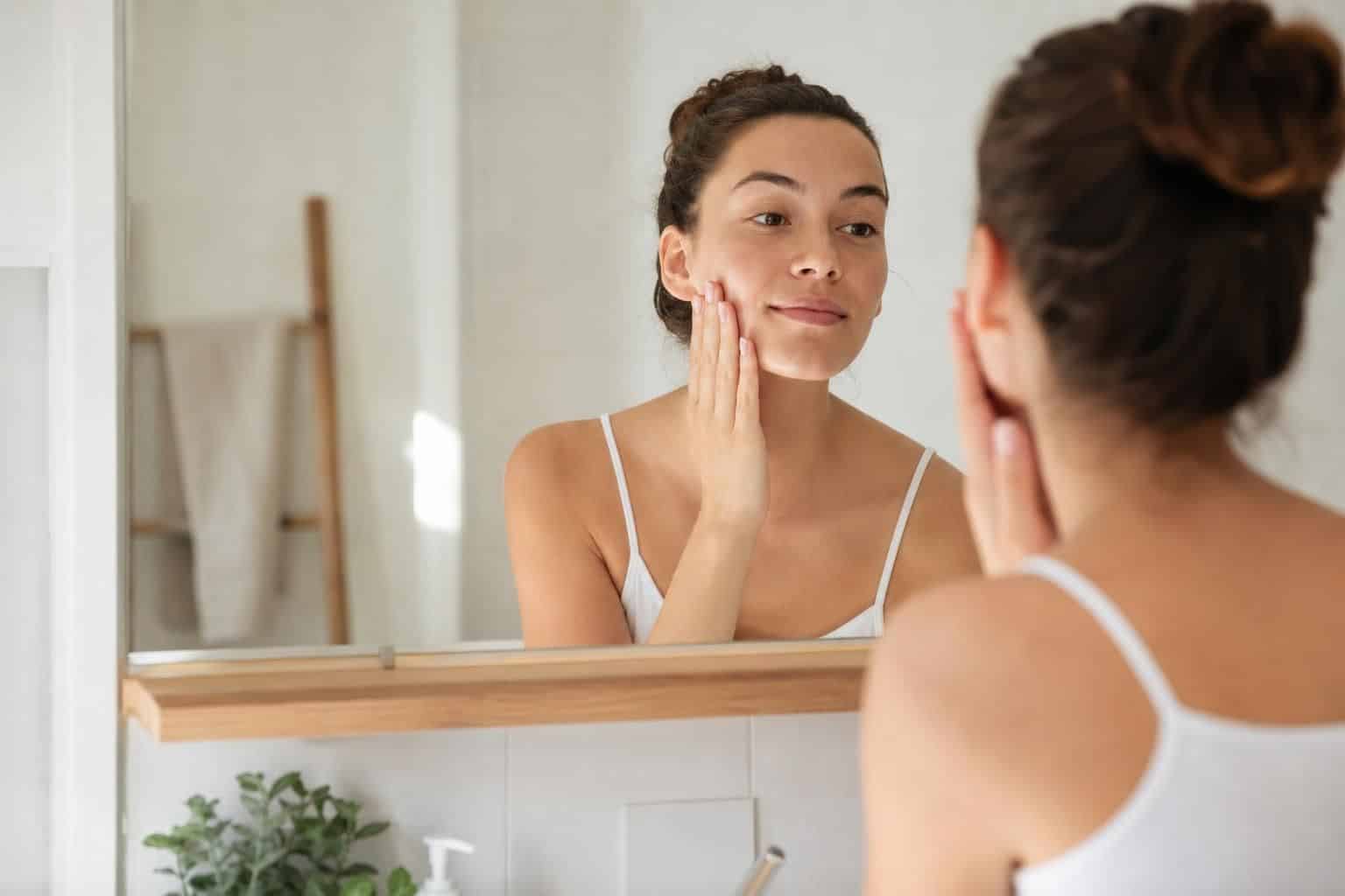 découvrez comment choisir la crème hydratante idéale adaptée à votre type de peau pour une peau parfaitement nourrie et éclatante.