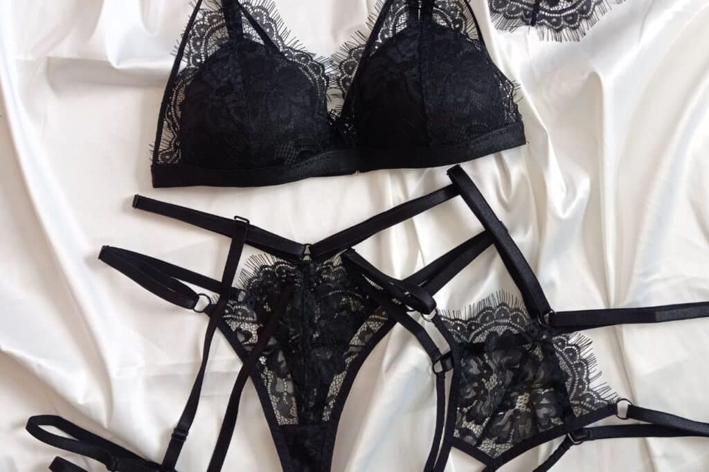 bel ensemble de lingerie à offrir à sa femme pour la saint valentin