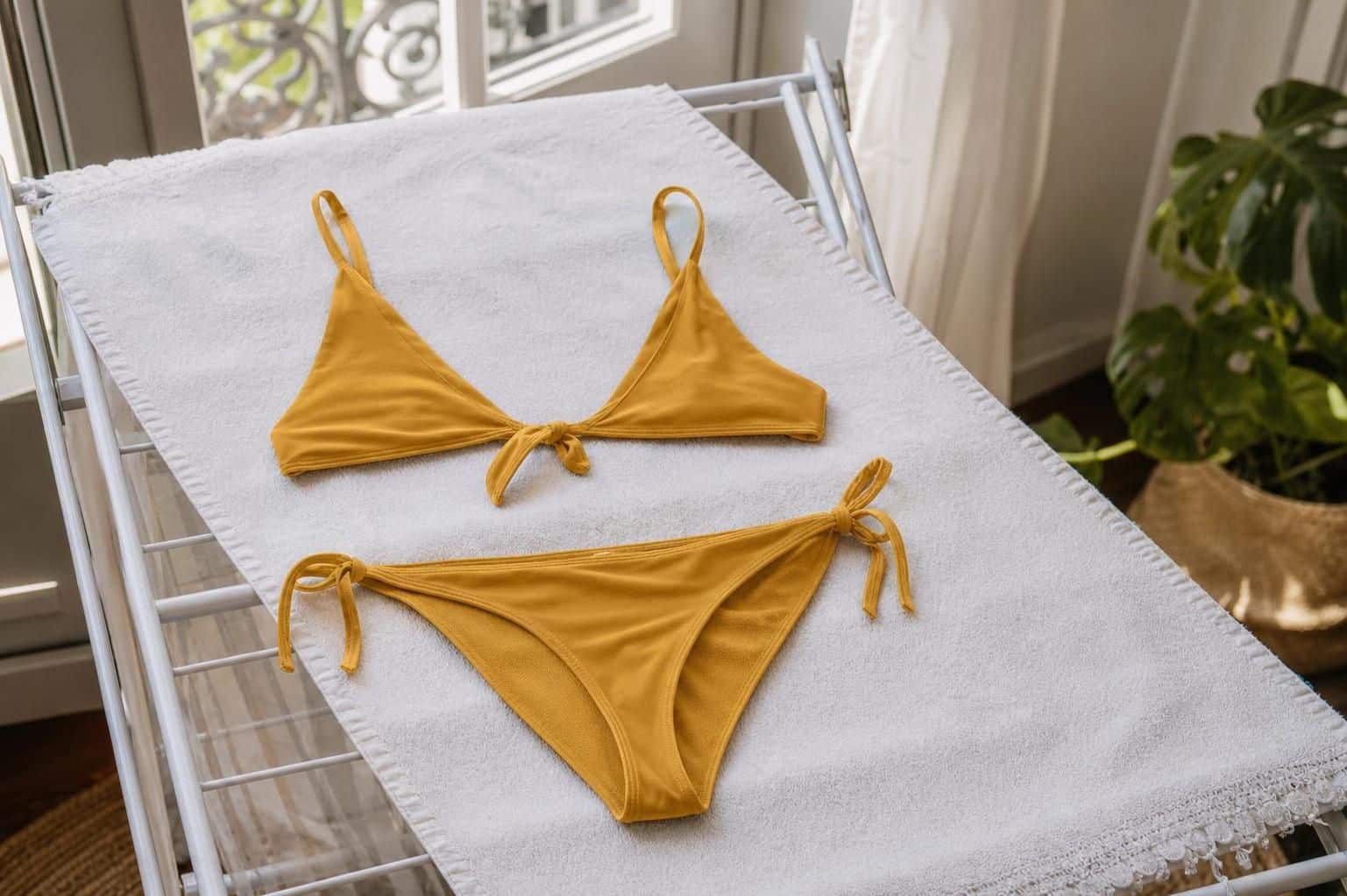 découvrez si vous pouvez laver votre maillot de bain en machine sans l'abîmer et apprenez les meilleures méthodes pour préserver sa qualité et ses couleurs.